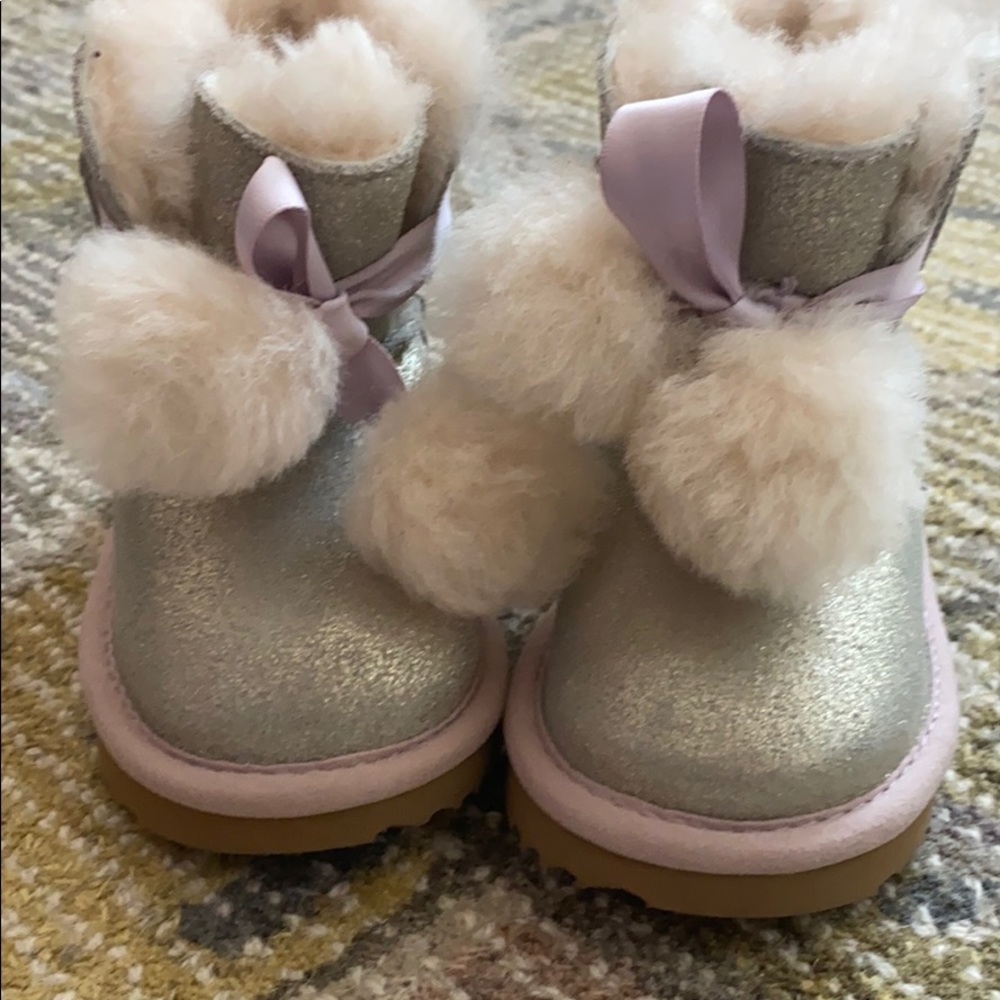 Ugg Gita Boot - never worn